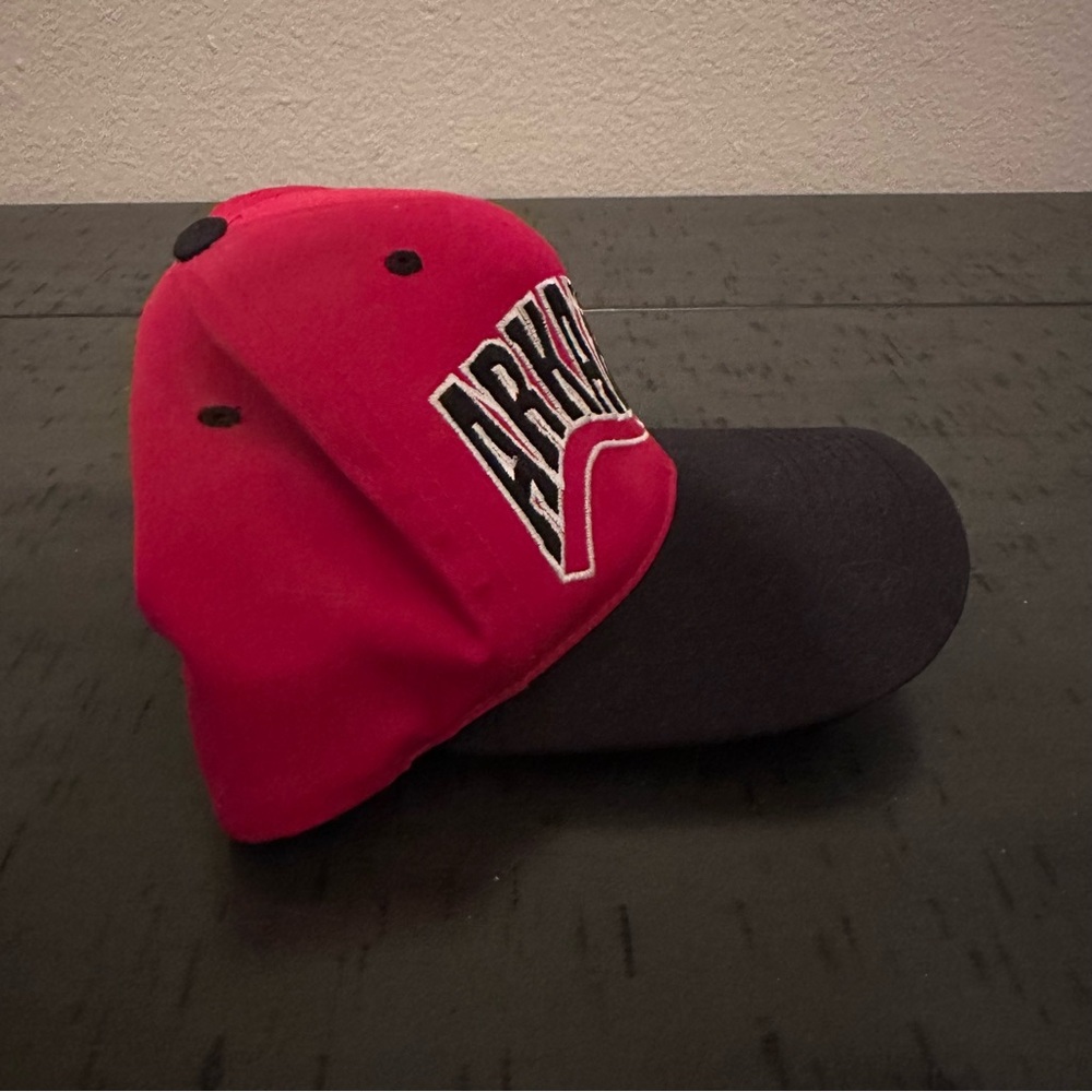 Vintage 90s Arkansas Razorbacks SnapBack Hat - Picture 3 of 5